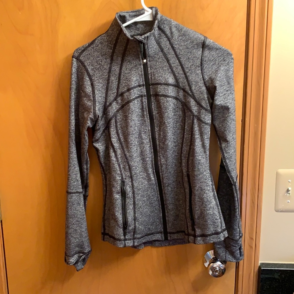 Lululemon define luxstreme fabric full zip.